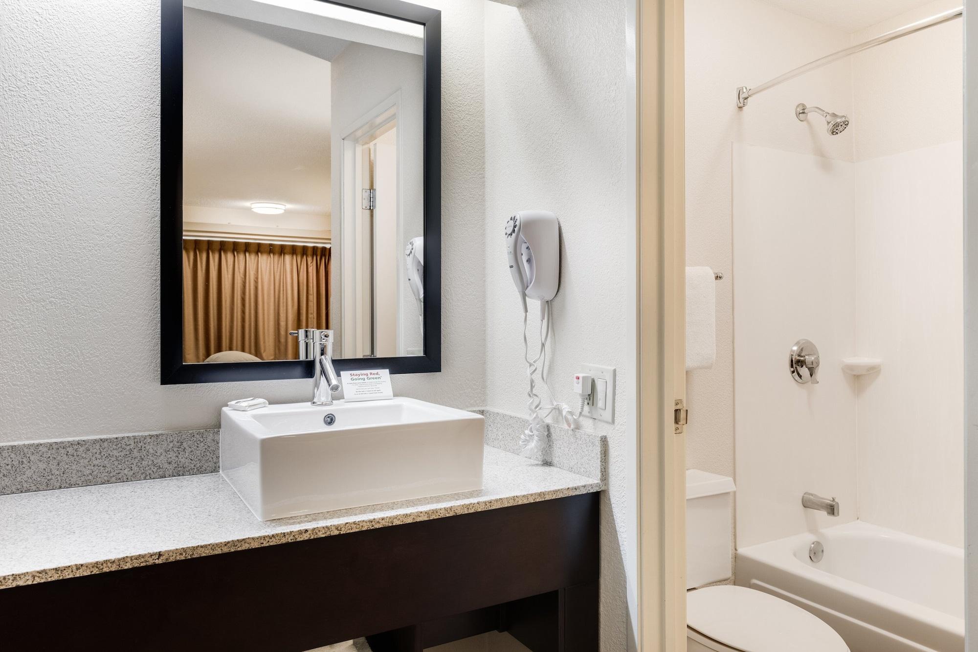 Hotel Super 8 By Wyndham Deerfield - Northbrook Esterno foto