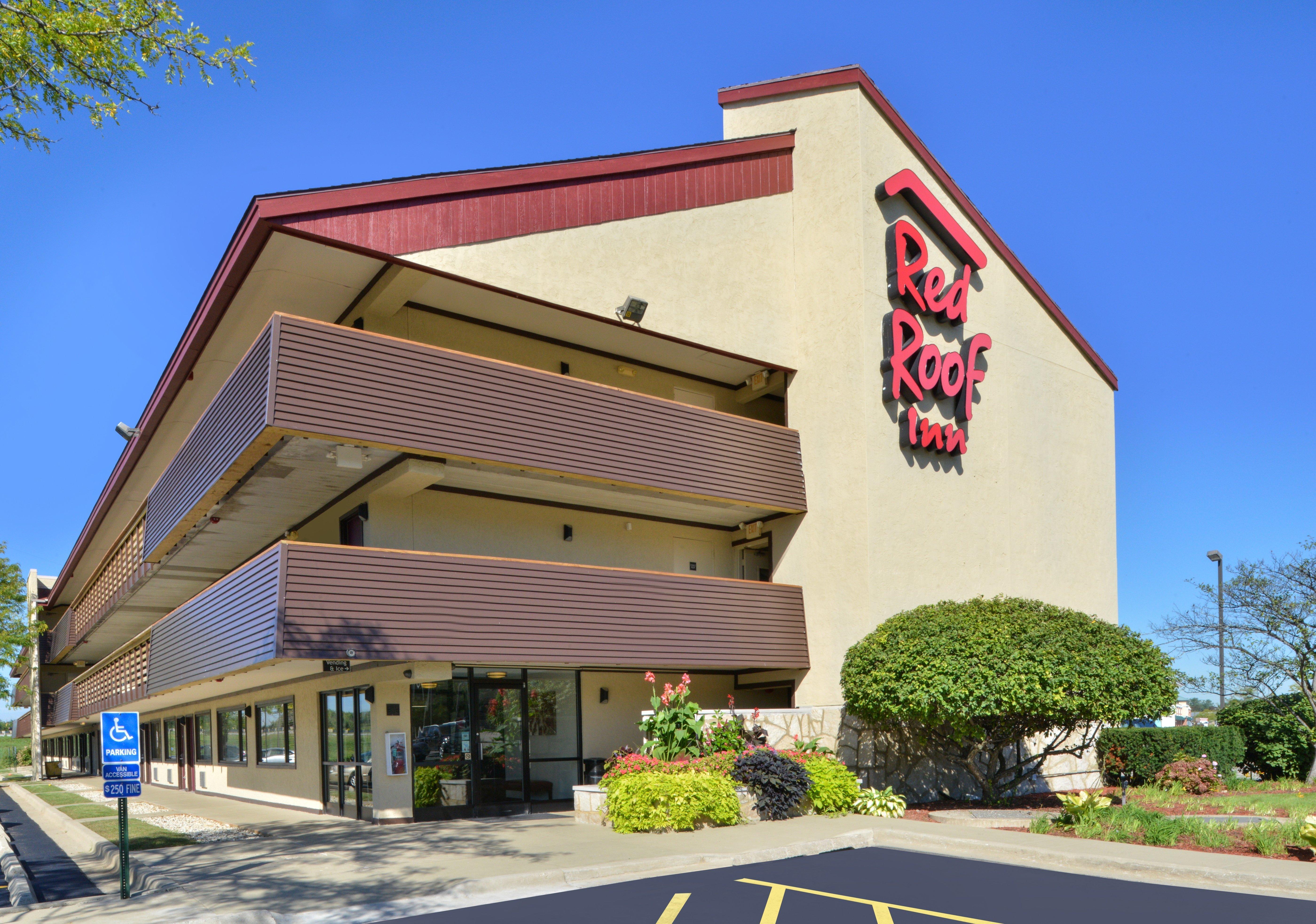 Hotel Super 8 By Wyndham Deerfield - Northbrook Esterno foto