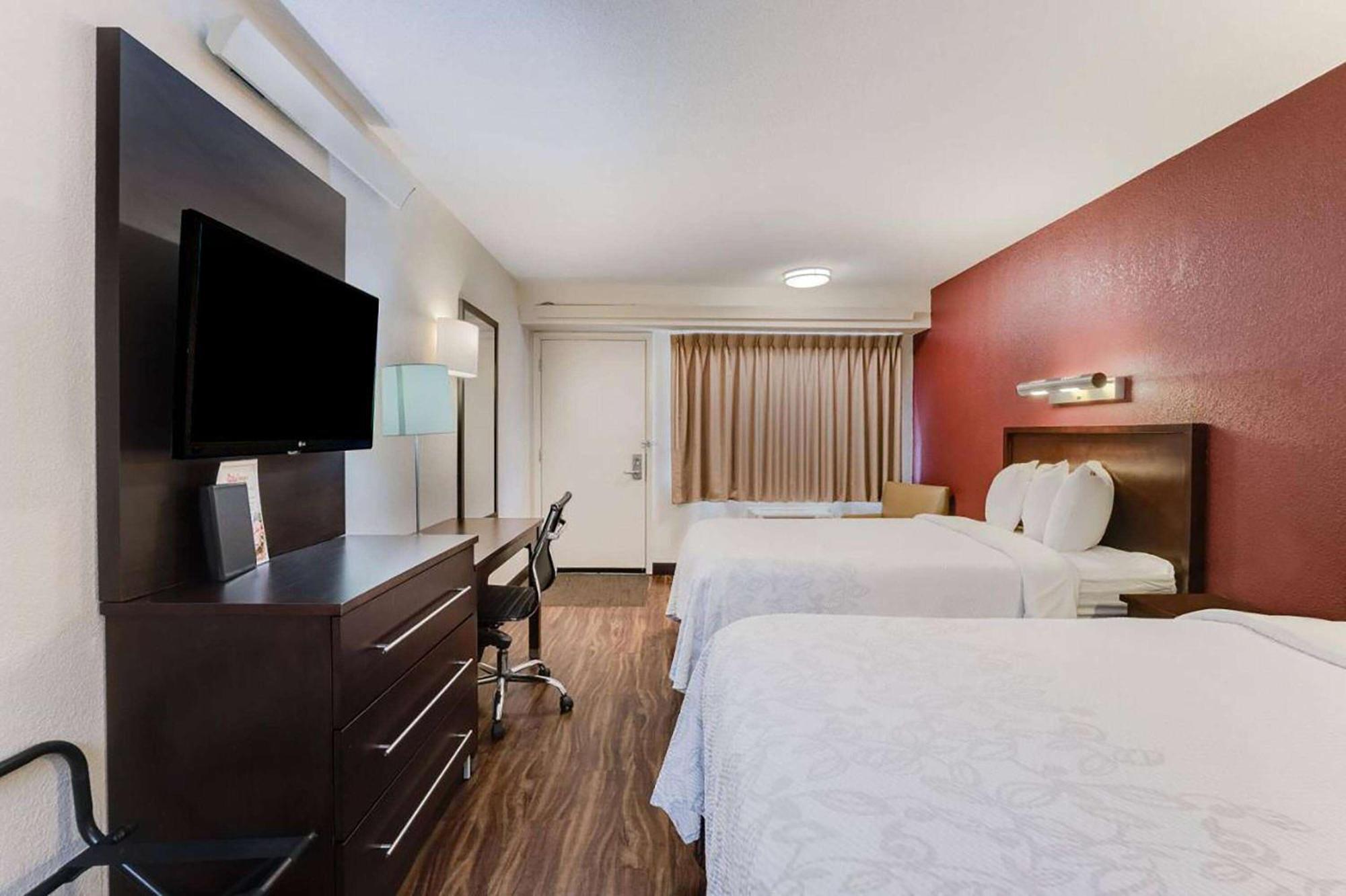 Hotel Super 8 By Wyndham Deerfield - Northbrook Esterno foto