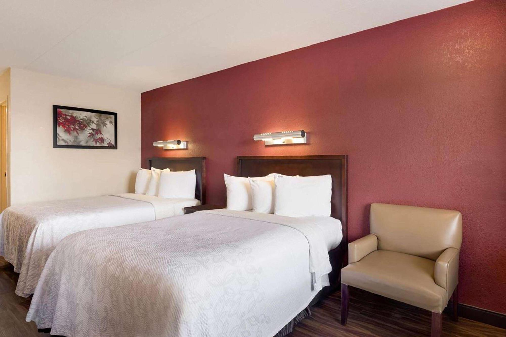Hotel Super 8 By Wyndham Deerfield - Northbrook Esterno foto