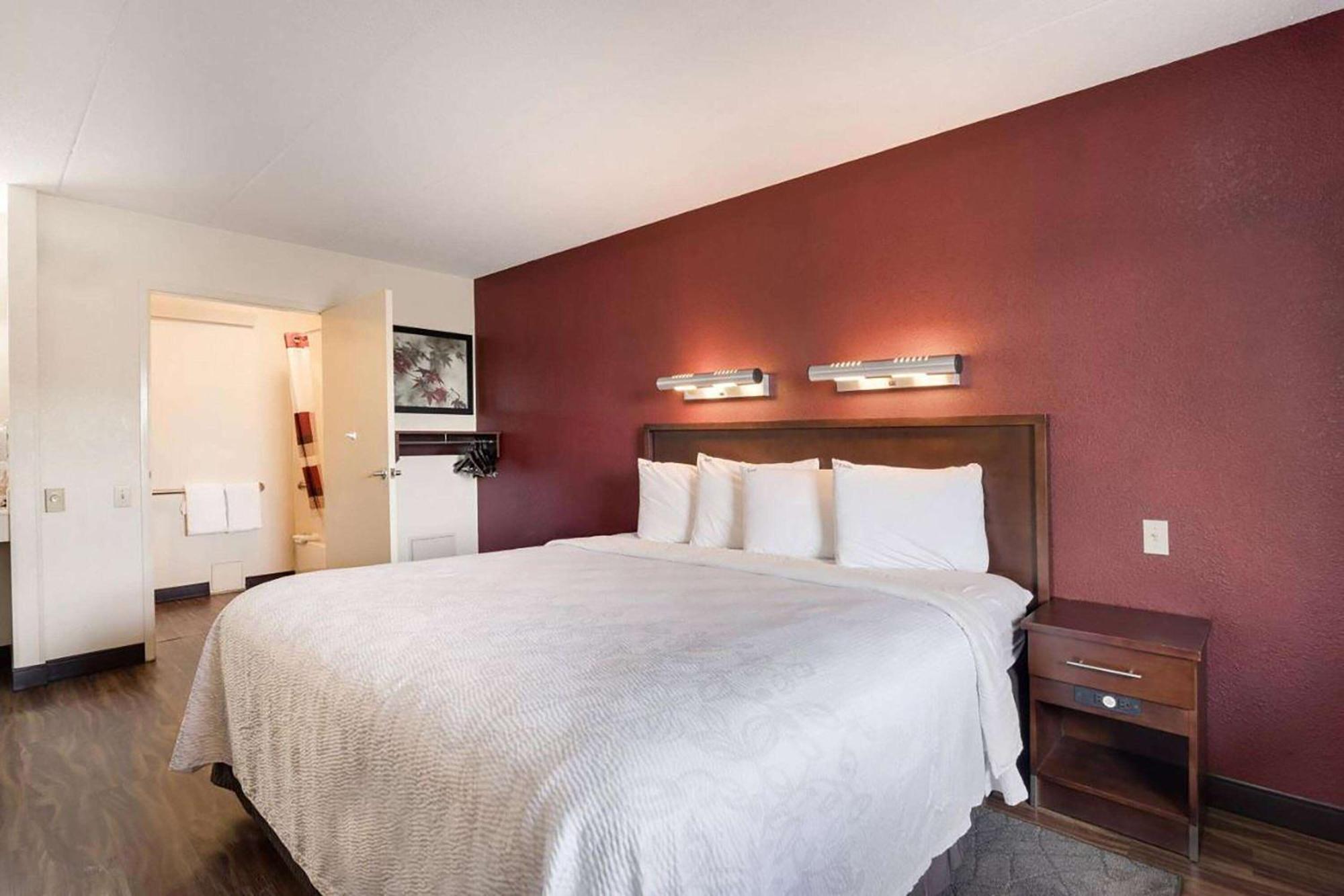 Hotel Super 8 By Wyndham Deerfield - Northbrook Esterno foto