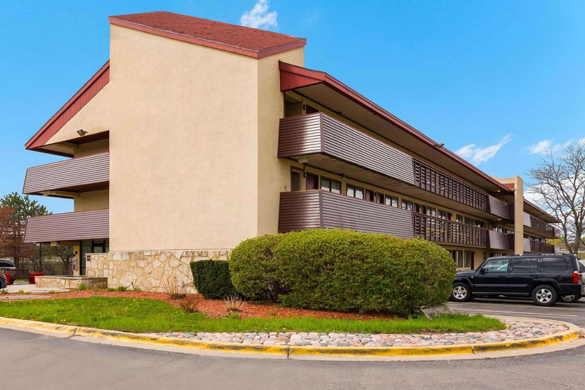 Hotel Super 8 By Wyndham Deerfield - Northbrook Esterno foto