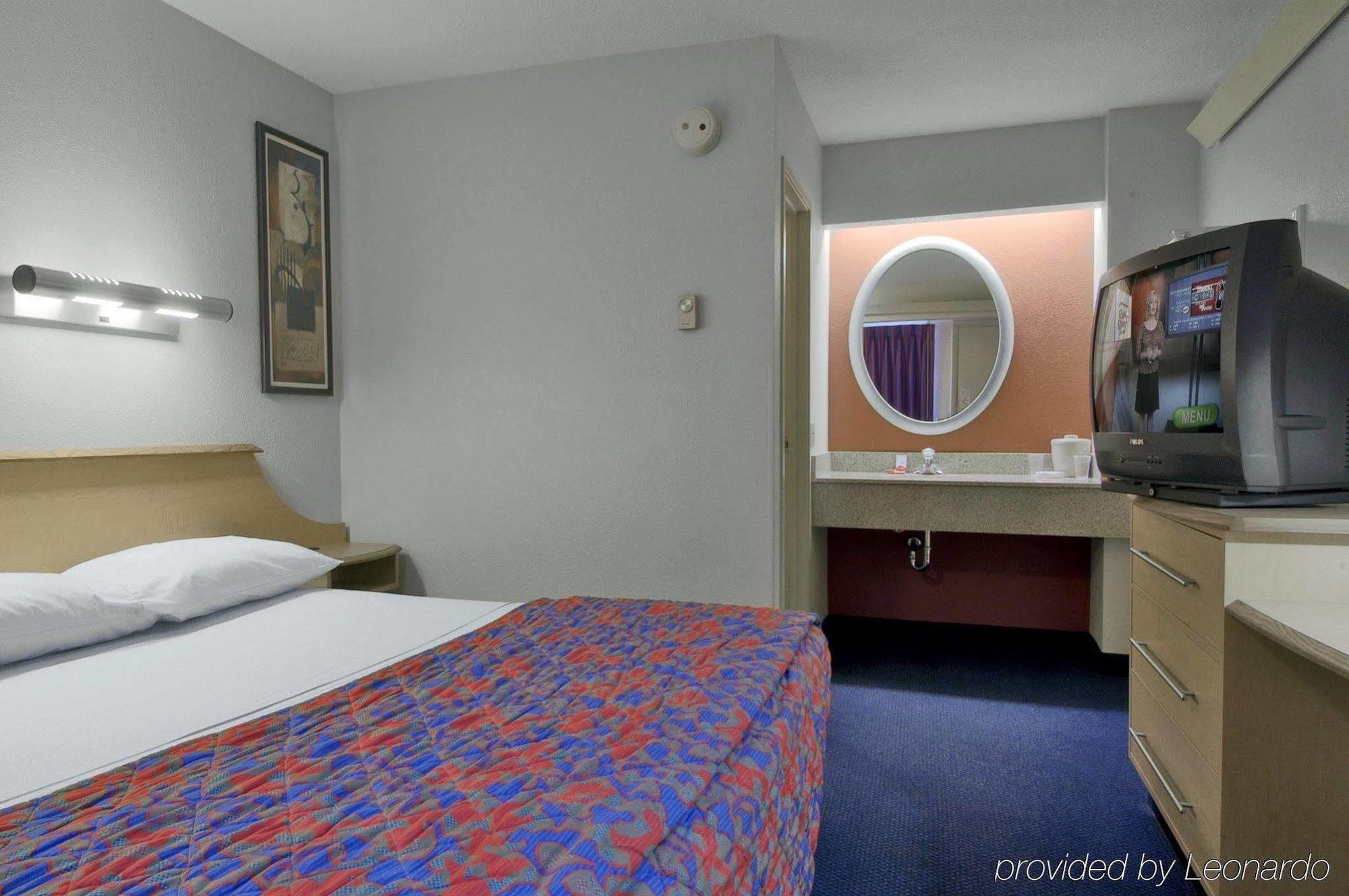 Hotel Super 8 By Wyndham Deerfield - Northbrook Camera foto