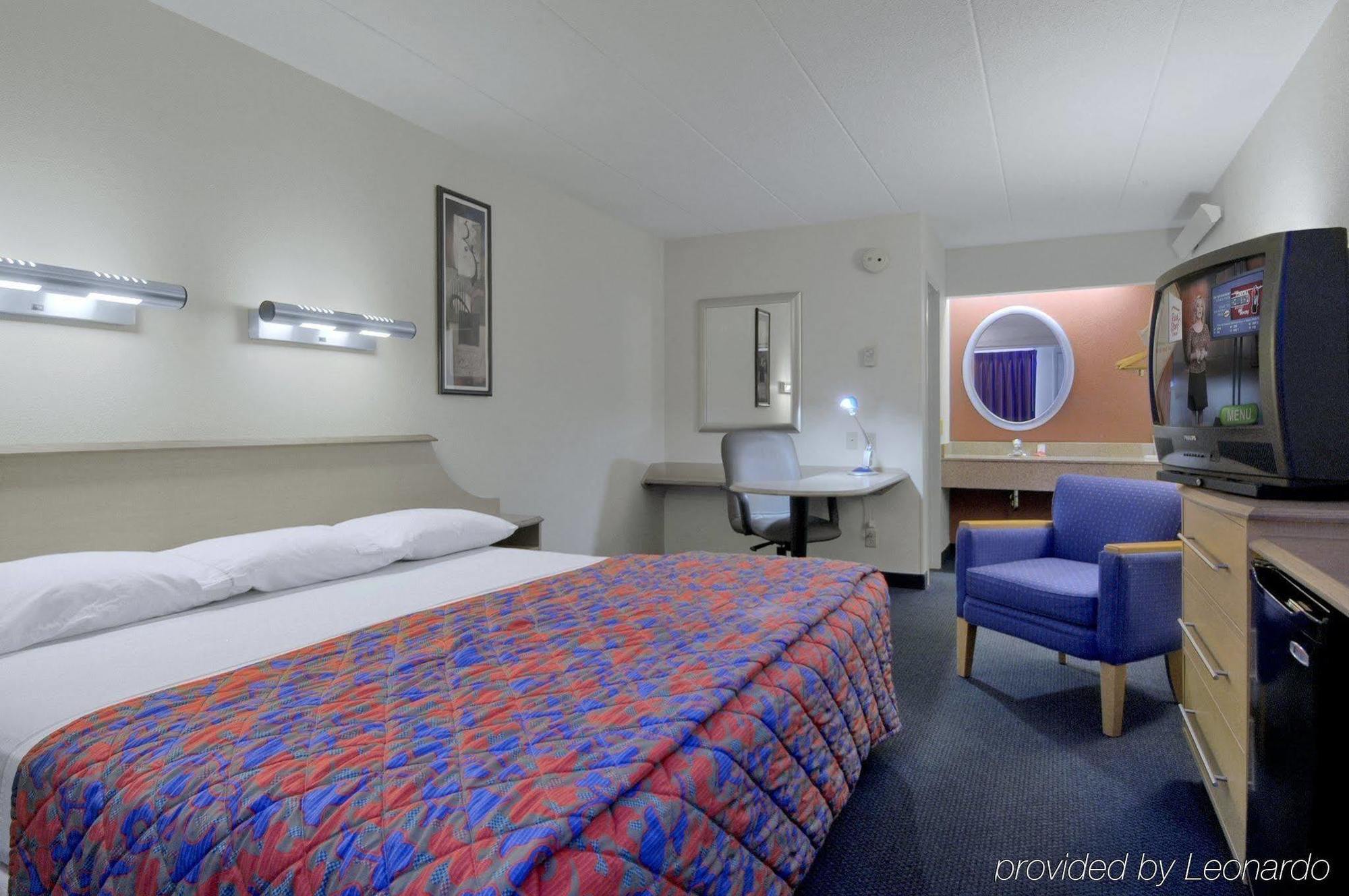 Hotel Super 8 By Wyndham Deerfield - Northbrook Camera foto